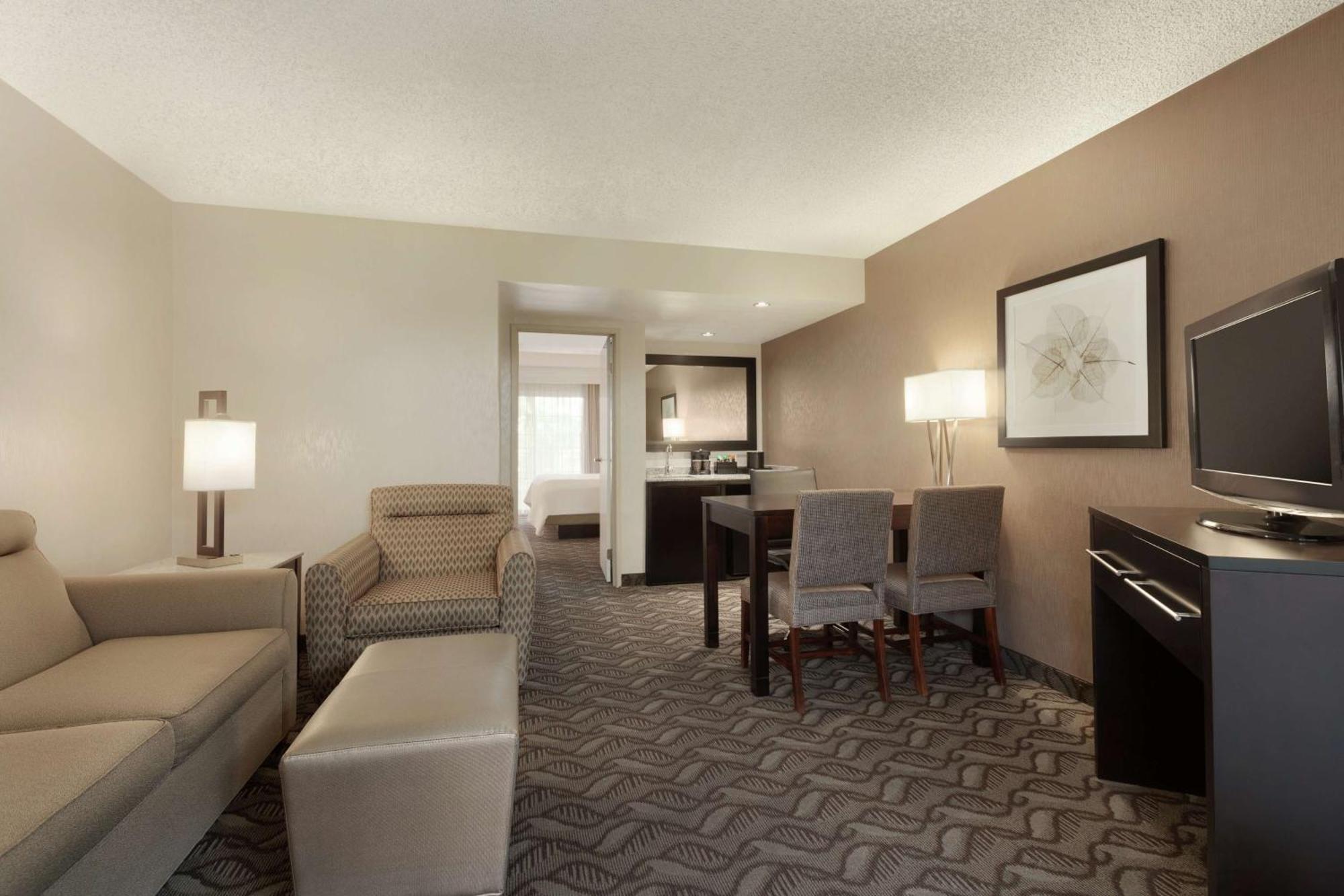 Embassy Suites By Hilton Arcadia-Pasadena Area Exterior photo