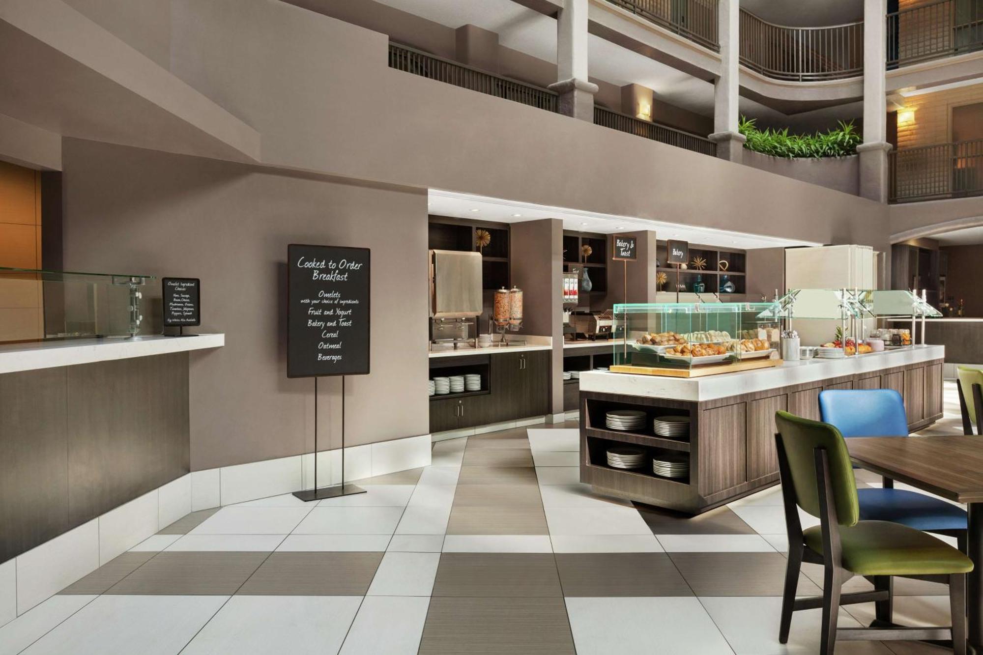 Embassy Suites By Hilton Arcadia-Pasadena Area Exterior photo