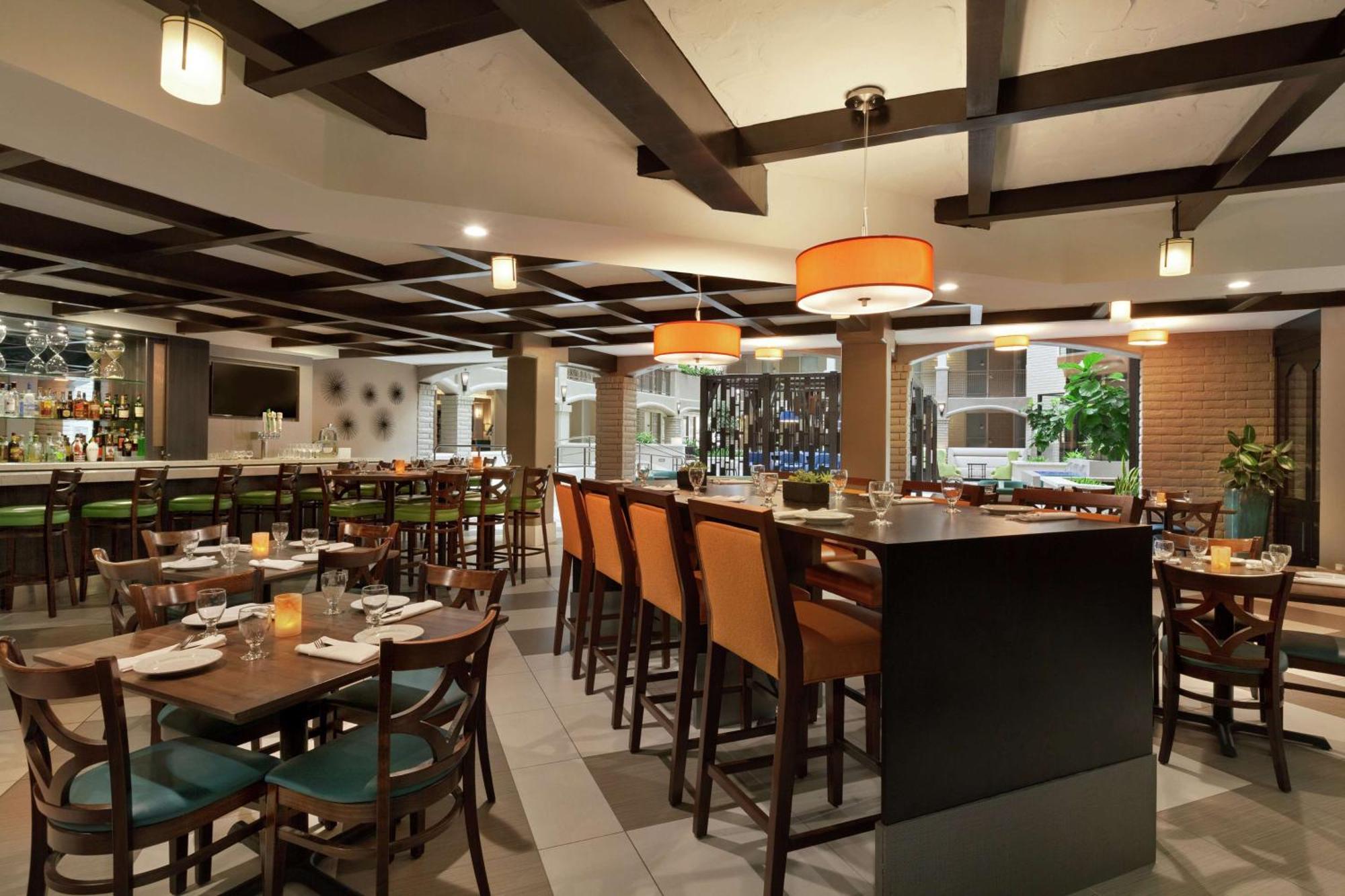 Embassy Suites By Hilton Arcadia-Pasadena Area Exterior photo