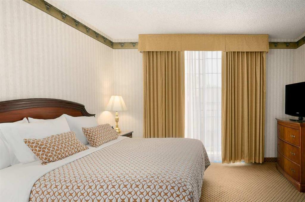 Embassy Suites By Hilton Arcadia-Pasadena Area Room photo