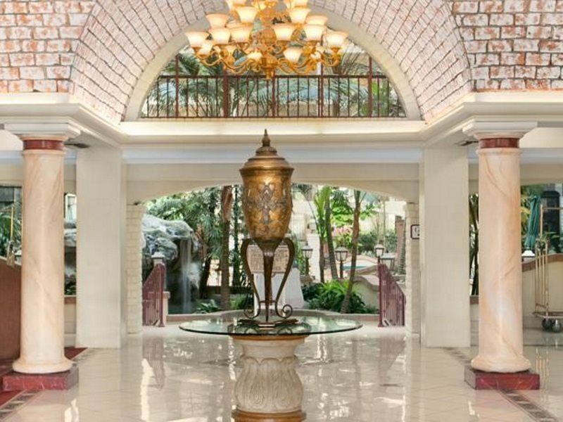 Embassy Suites By Hilton Arcadia-Pasadena Area Exterior photo