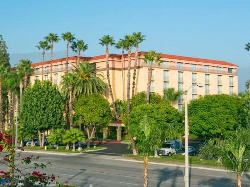 Embassy Suites By Hilton Arcadia-Pasadena Area Exterior photo