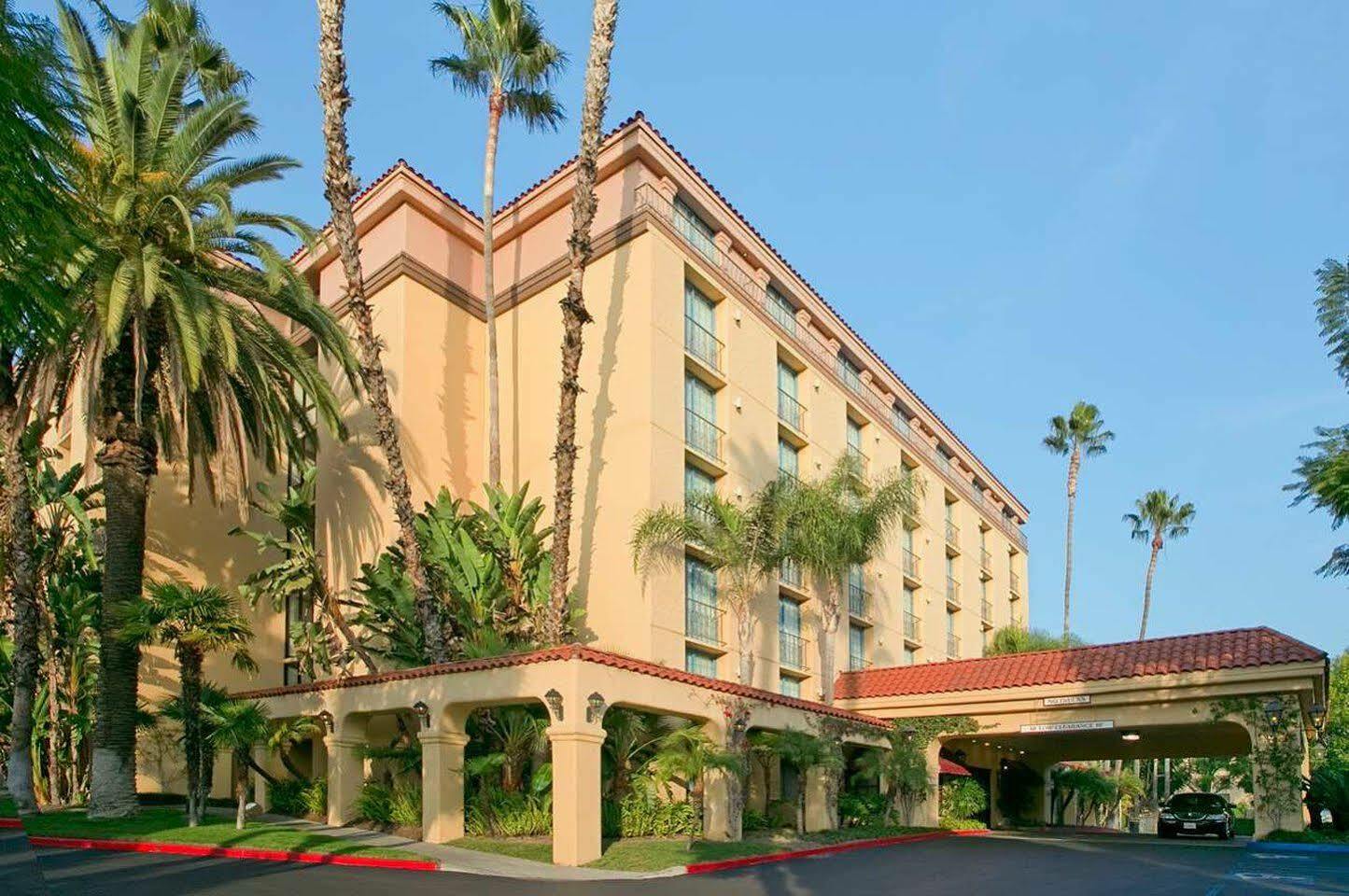 Embassy Suites By Hilton Arcadia-Pasadena Area Exterior photo